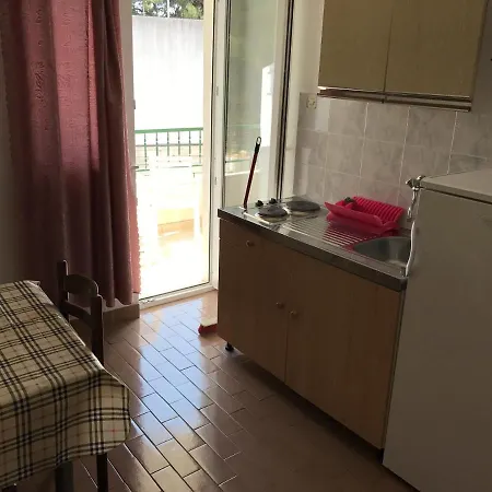 And By The Sea Gradac, Makarska - 13179 招待所 2*
