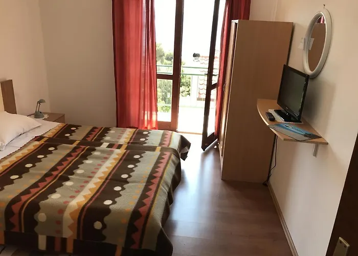 And By The Sea Gradac, Makarska - 13179 بيت ضيافة غراداك